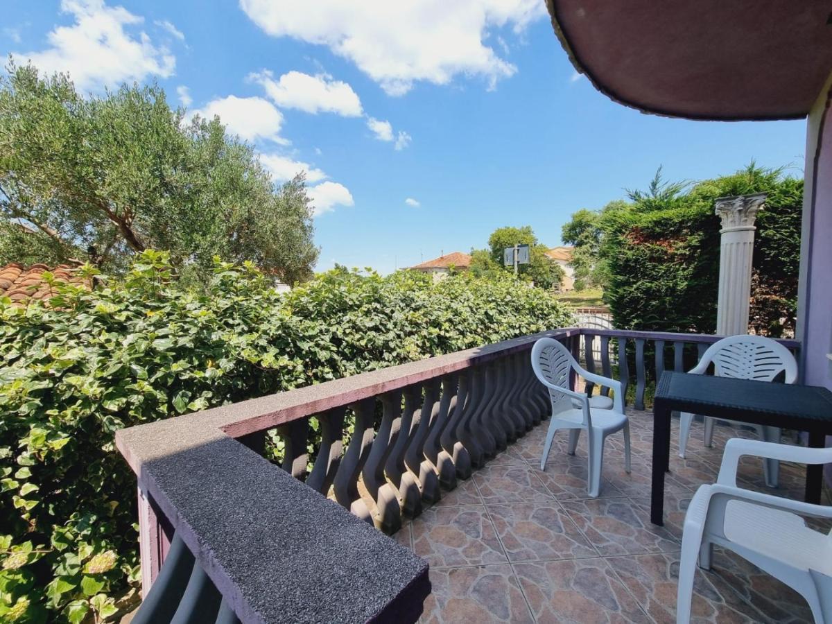 Apartmani Nika Bibinje Exteriör bild