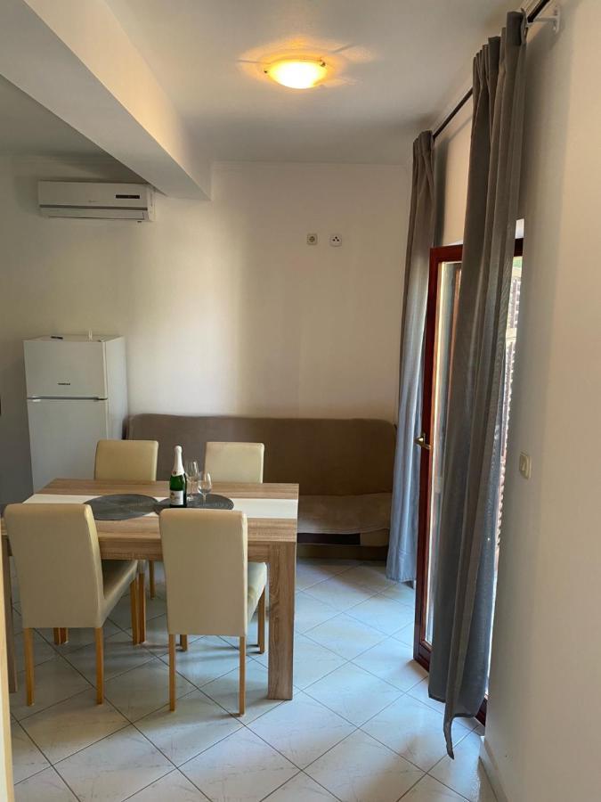 Apartmani Nika Bibinje Exteriör bild
